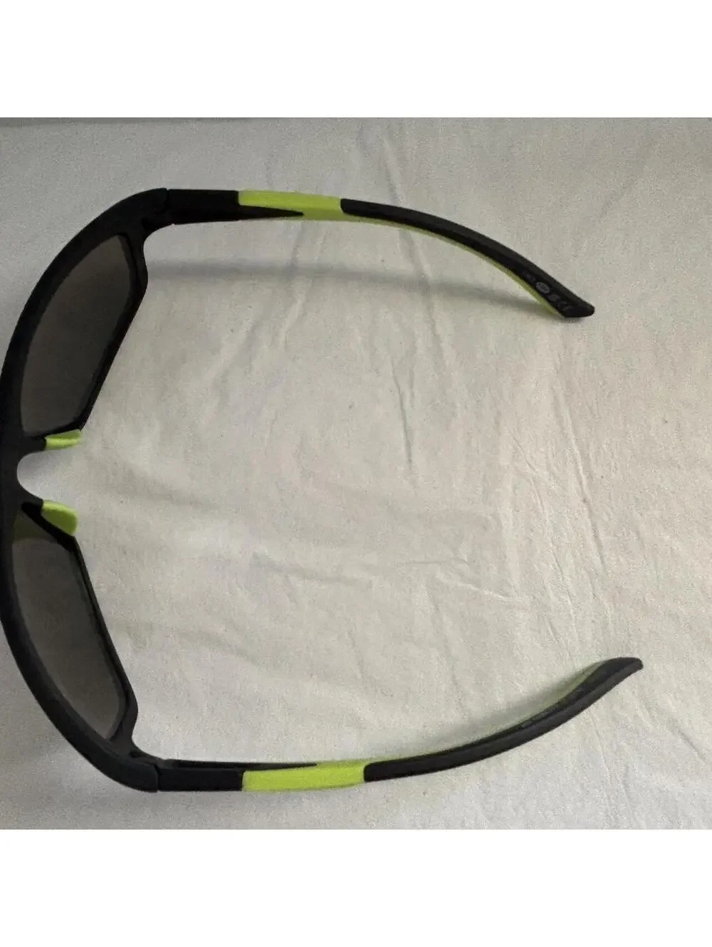 Body Glove Men's Multi and Black Sunglass